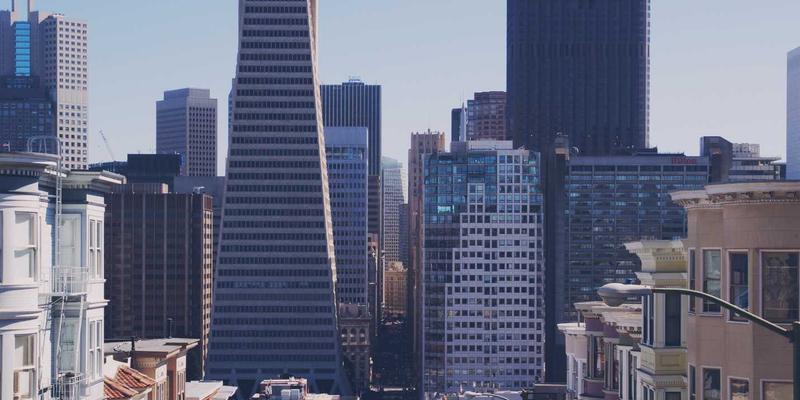 超越日常运营：专业商业管理与咨询如何驱动企业可持续增长